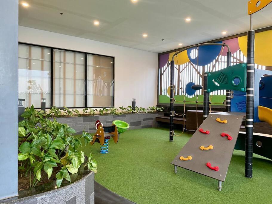 Rivergate - High Floor Free Pool, Esim For Over 5 Nights Apartment