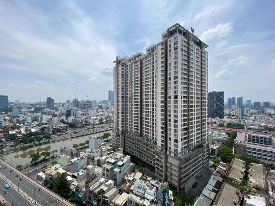 Rivergate - High Floor Free Pool, Esim For Over 5 Nights * TP. Hồ Chí Minh