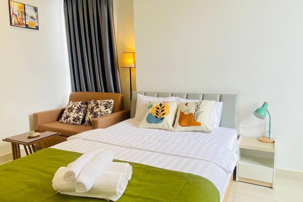 Căn hộ Rivergate - High Floor Free Pool, Esim For Over 5 Nights TP. Hồ Chí Minh